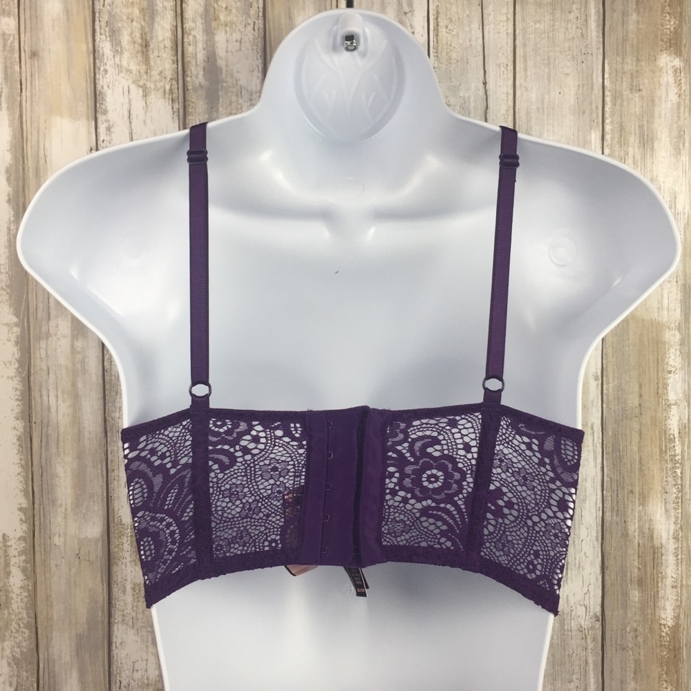 Victoria’s Secret Unlined Lace Bra - Picture 3 of 4